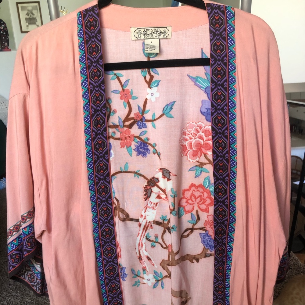 Boutique kimono; flying tomato brand, size Large